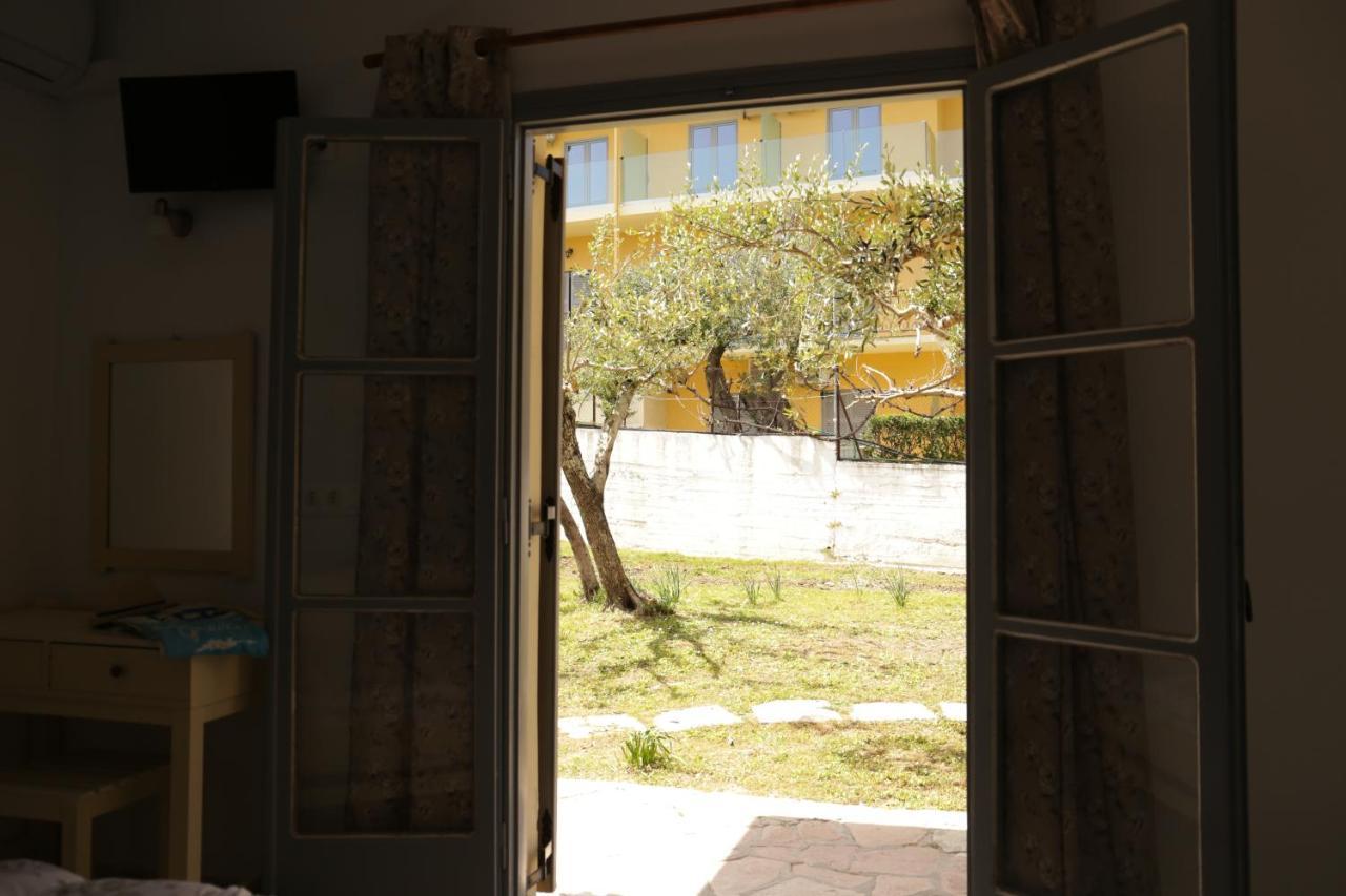 Appartamento Gardelis Gardens Benitses  Esterno foto