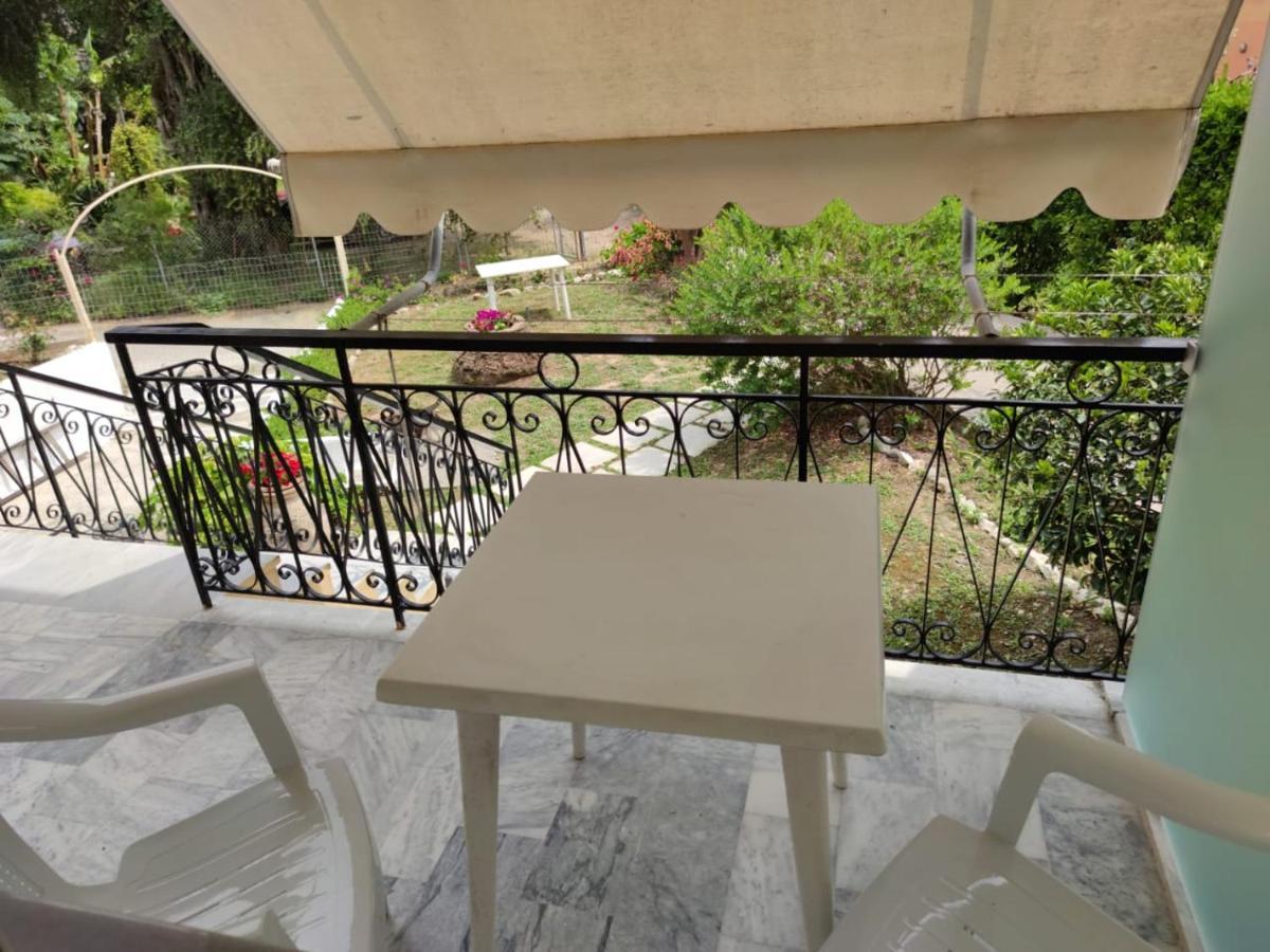 Appartamento Gardelis Gardens Benitses  Esterno foto